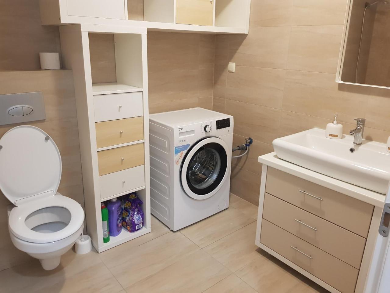 Modern Apartment With Pool In North Bucharest Cretuleasca Zewnętrze zdjęcie